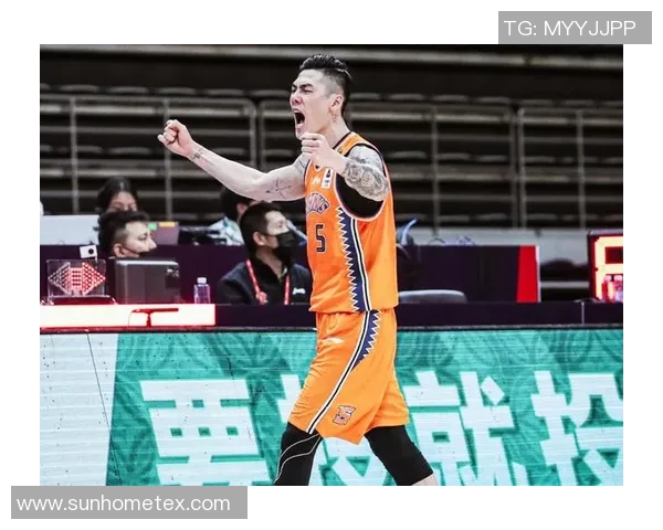 刘铮的篮球之路：从青涩少年到职业赛场的奋斗与荣耀